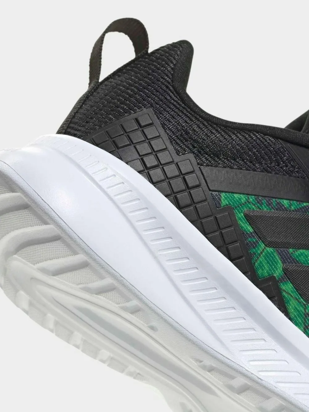 Discount adidas Minecraft Forarun 4.0 Kids Trainers Black