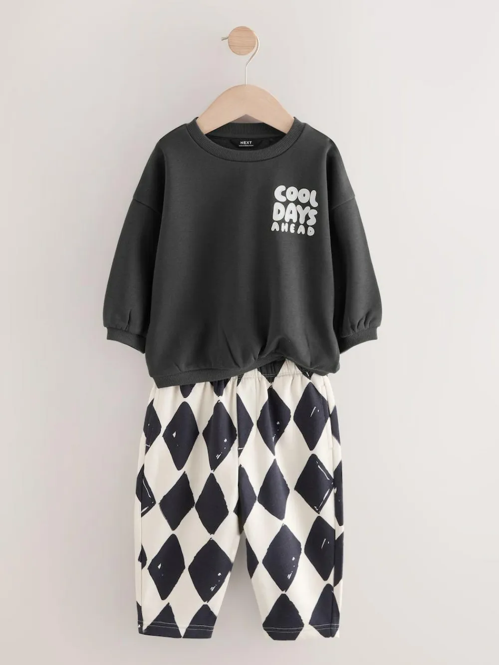 Next Black/White Printed 2 Pack Sweatshirt And Stripe Joggers Set (3mths-7yrs)^BOY Sweatshirts & Hoodies|Sets & Co-Ords
