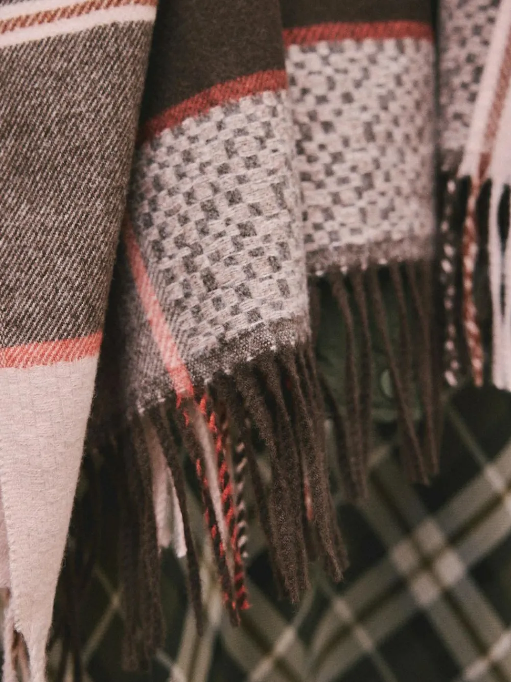 Next Brown Textured Check Midweight Scarf^Women Hats, Gloves & Scarves|Hats, Gloves & Scarves