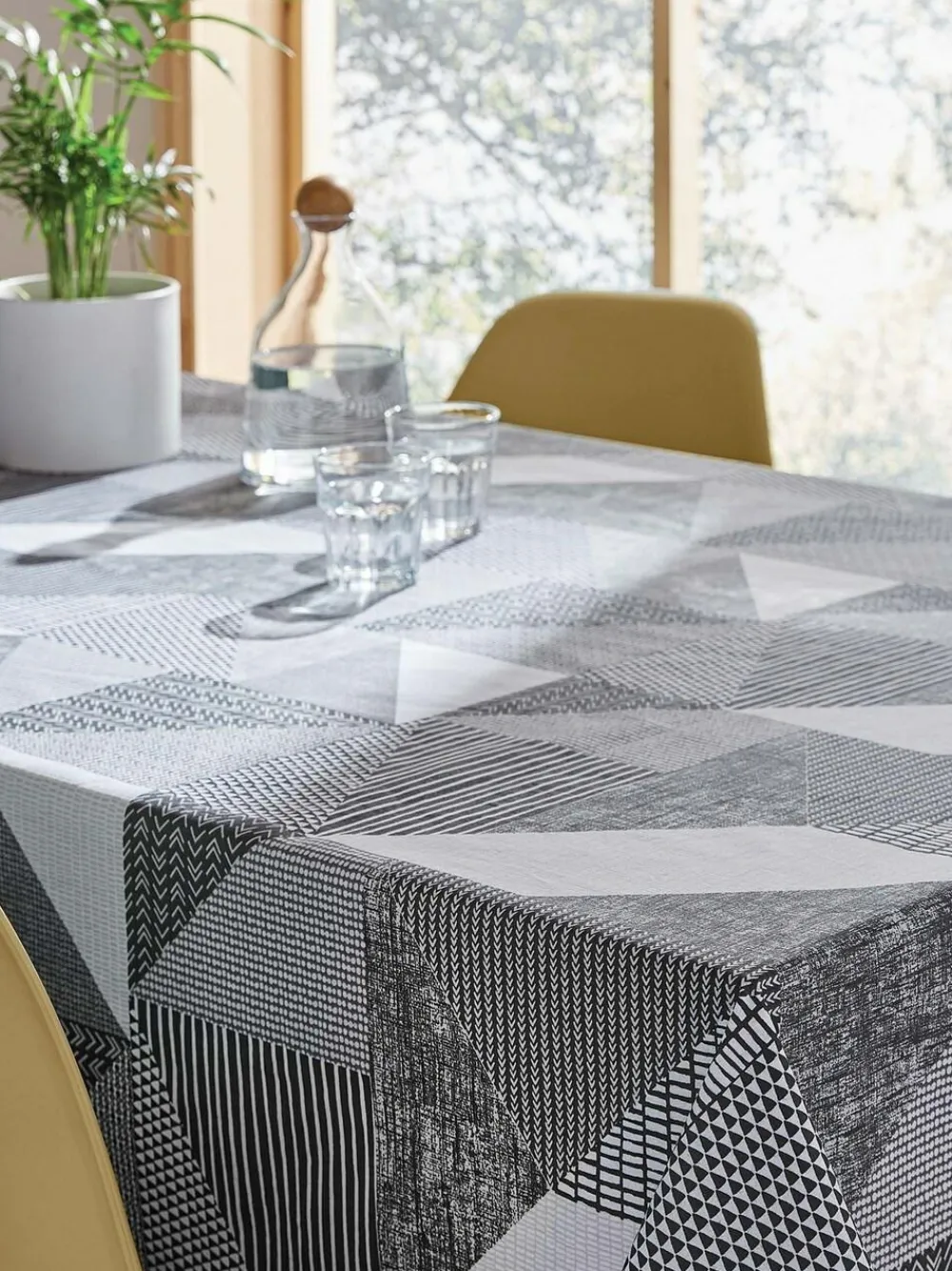 Best Catherine Lansfield Larsson Geo 100% Cotton Table Cloth Grey