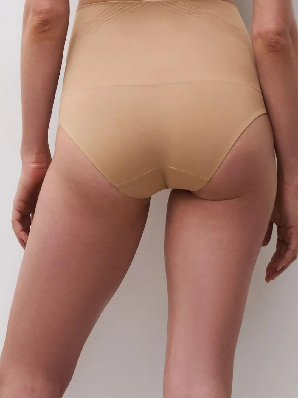 Chantelle Smooth Comfort Light Shaping High Waisted Briefs^Women Shapewear
