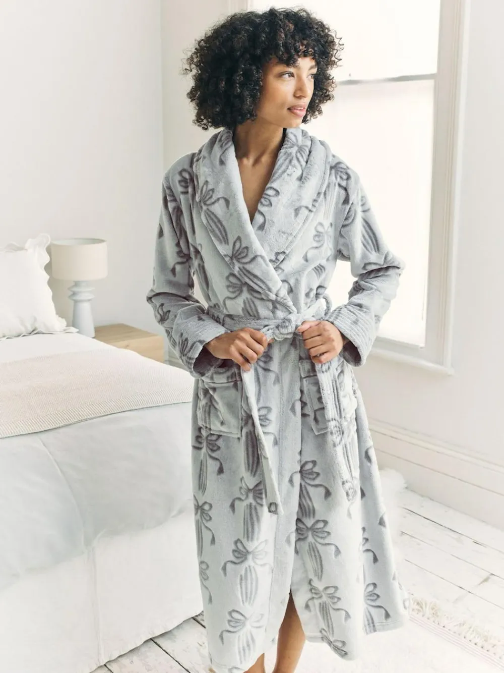 Outlet Chelsea Peers Cream Fleece Burnout Ribbon Bow Long Dressing Gown