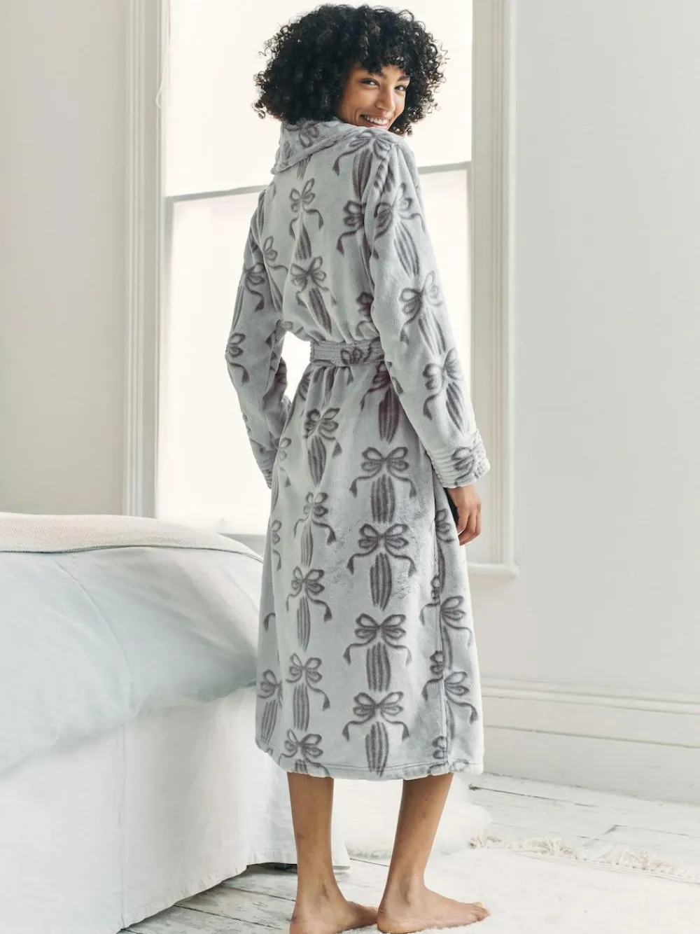 Outlet Chelsea Peers Cream Fleece Burnout Ribbon Bow Long Dressing Gown