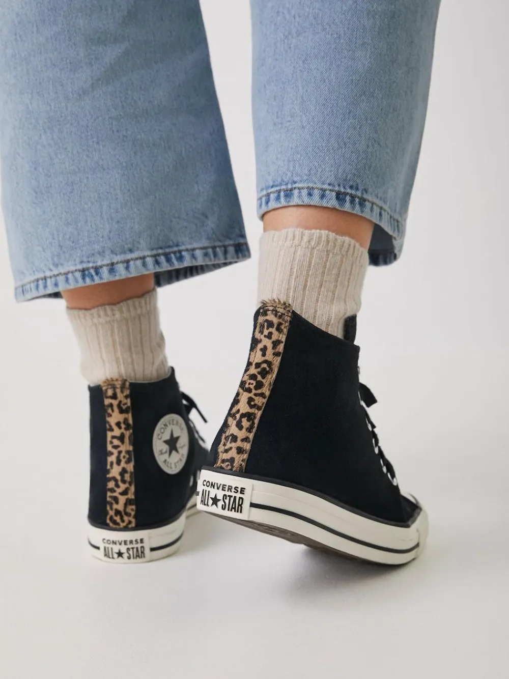 Converse Chuck Taylor Suede All Over High Trainers^Women Sneakers
