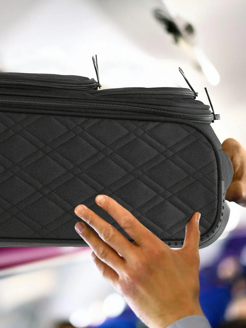 CABIN PRO Flight Knight Soft Case Carry On Suitcase Hand Luggage^Women Luggage