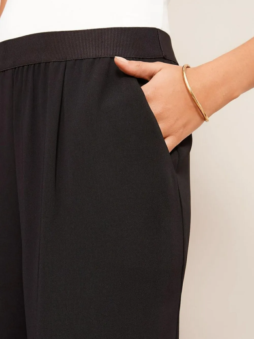 Friends Like These Black Elasticated Waist Trousers^Women Pants