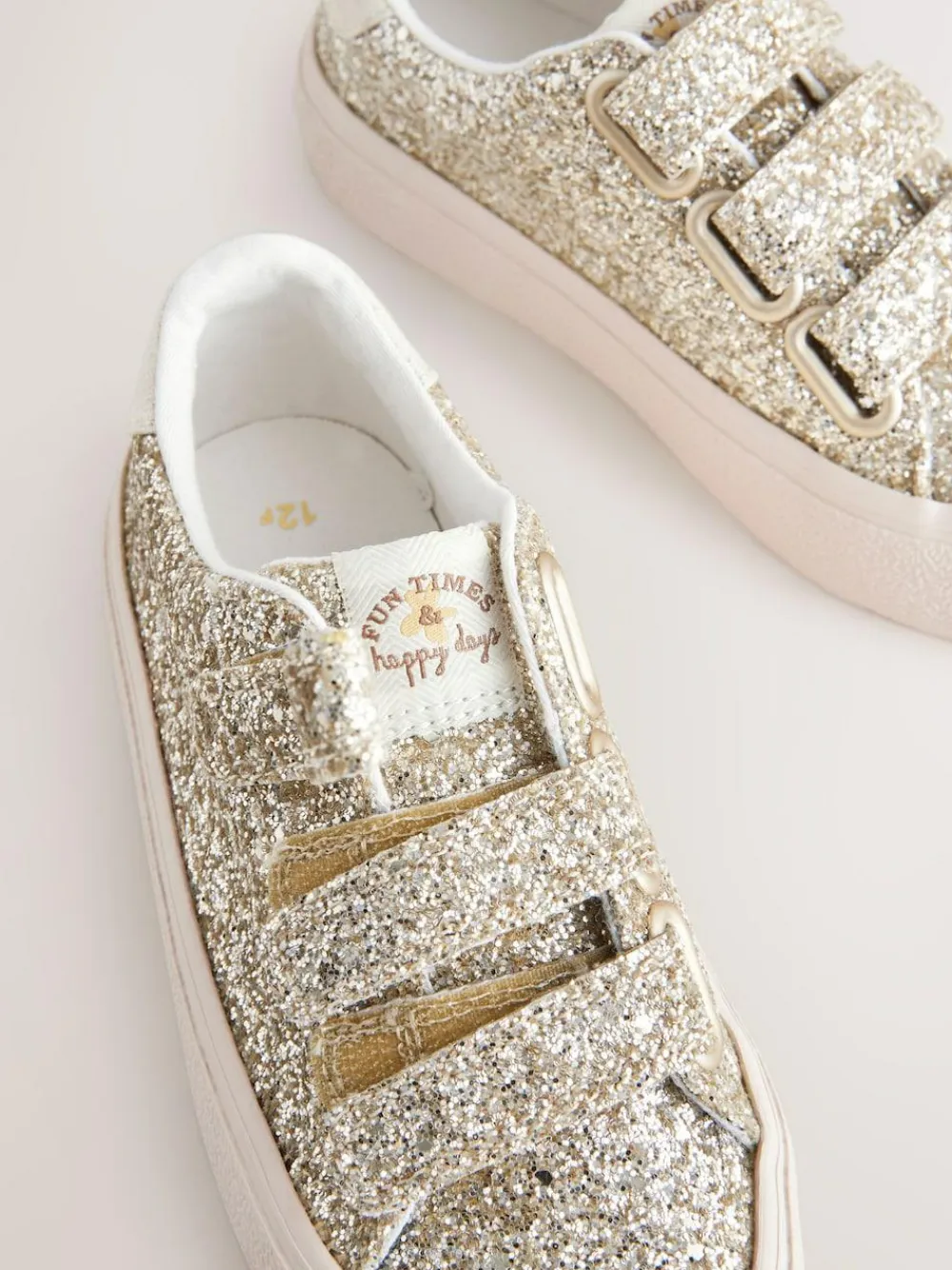Next Standard Fit (F) Low Top Trainers^ Sneakers