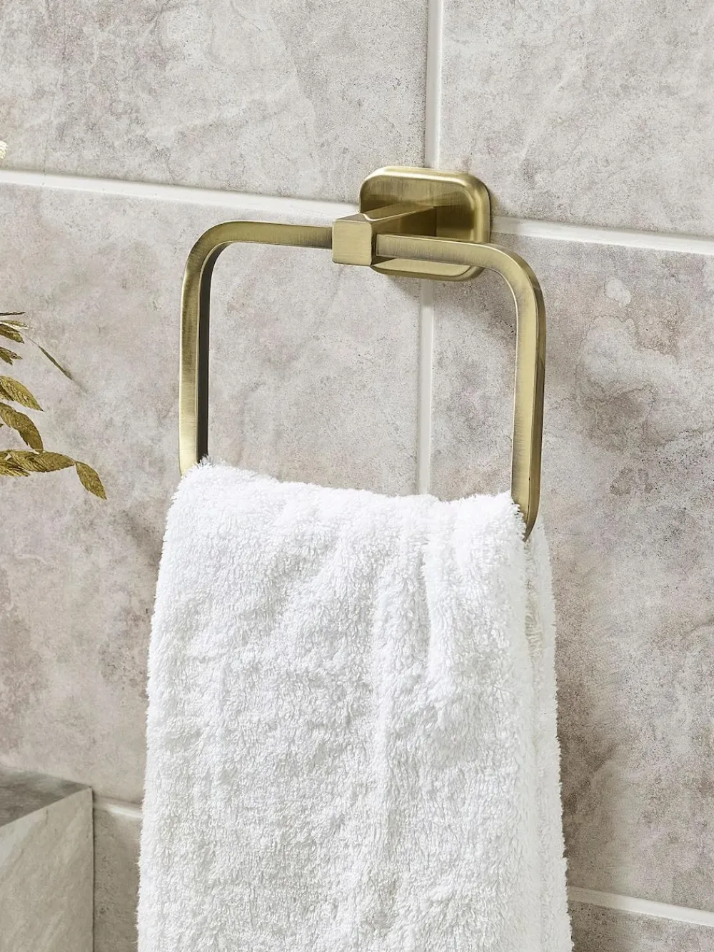Next Garda Ring^ Bathroom Accessories