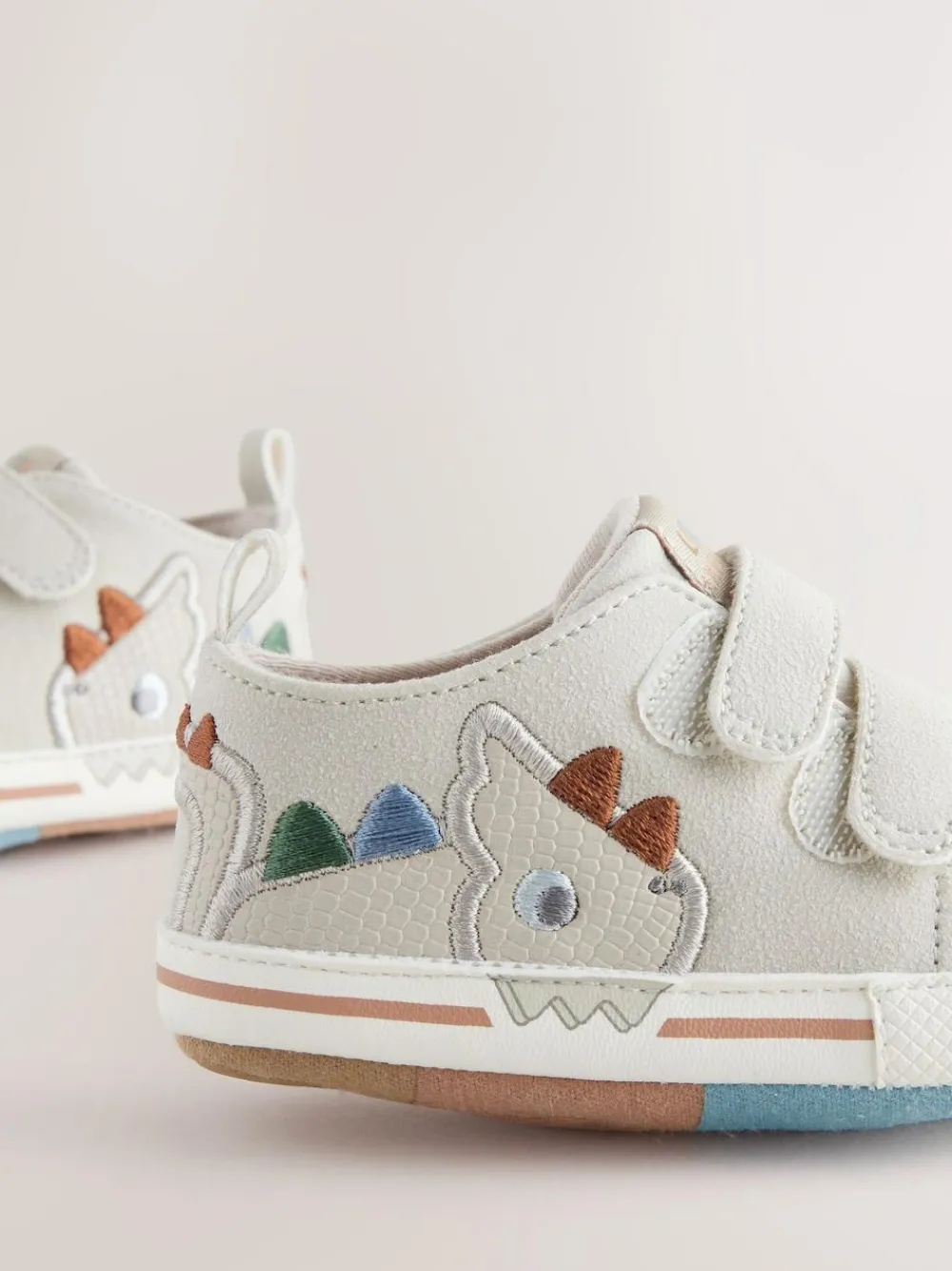 Outlet Next Grey Dino Touch Fastening Baby Trainers (0-2mths)