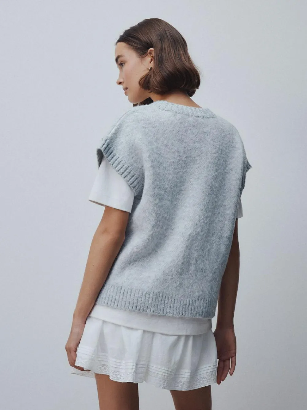 New Next Knitted Tank Grey Swan Scene