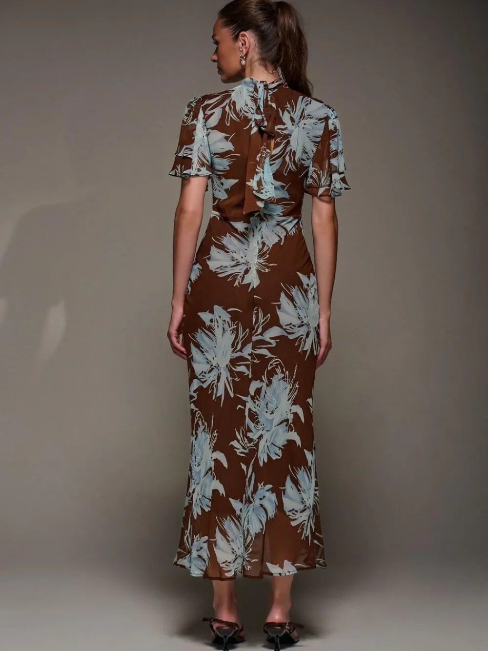 Outlet Jolie Moi Brown High Neck Angel Sleeve Chiffon Maxi Dress
