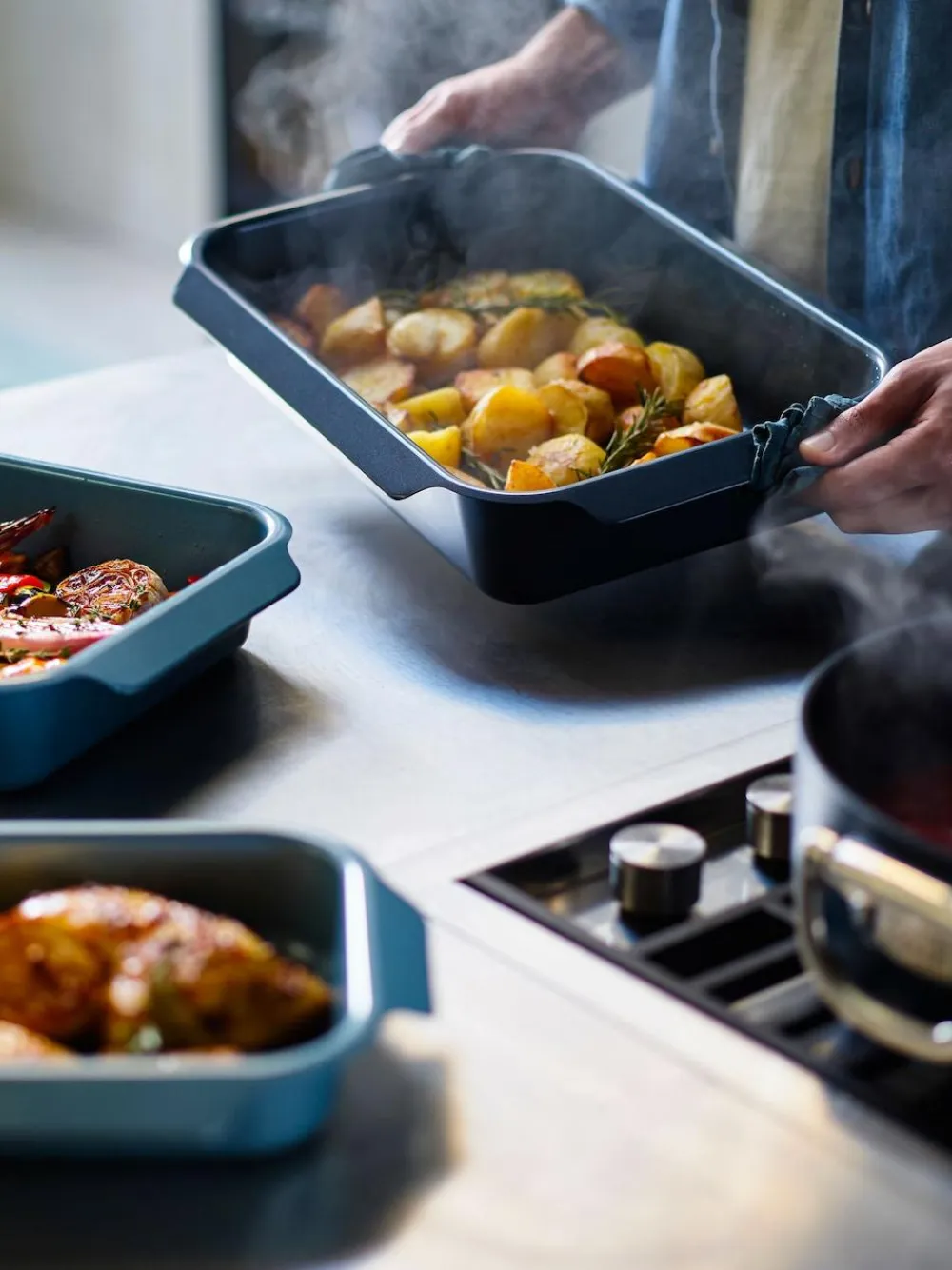 Joseph Joseph Blue Nest™ Oven Nonstick Large Roasting Tray^ Branded Kitchenware