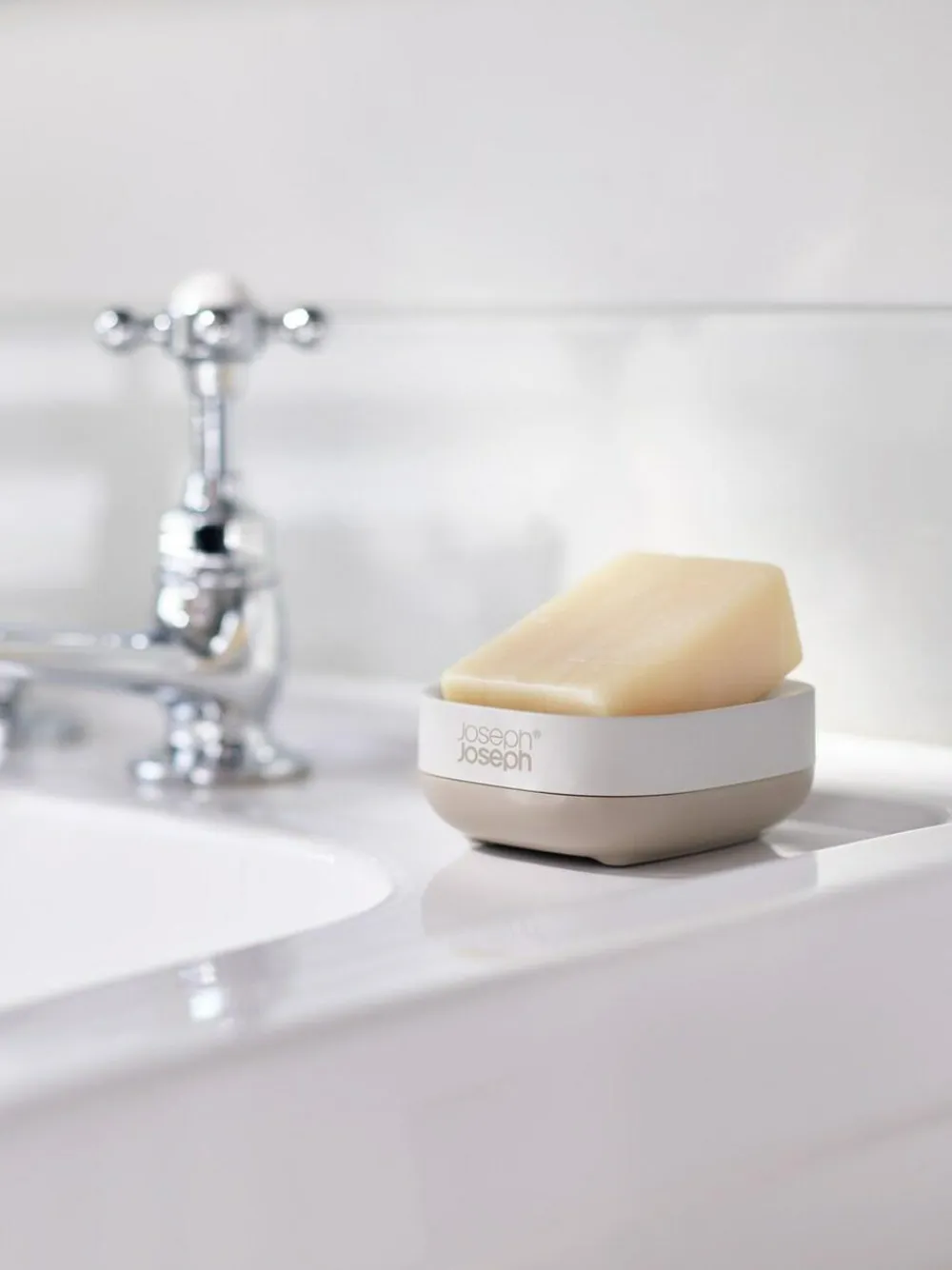 Joseph Joseph Ecru Slim Compact Soap Dish^ Bathroom Accessories