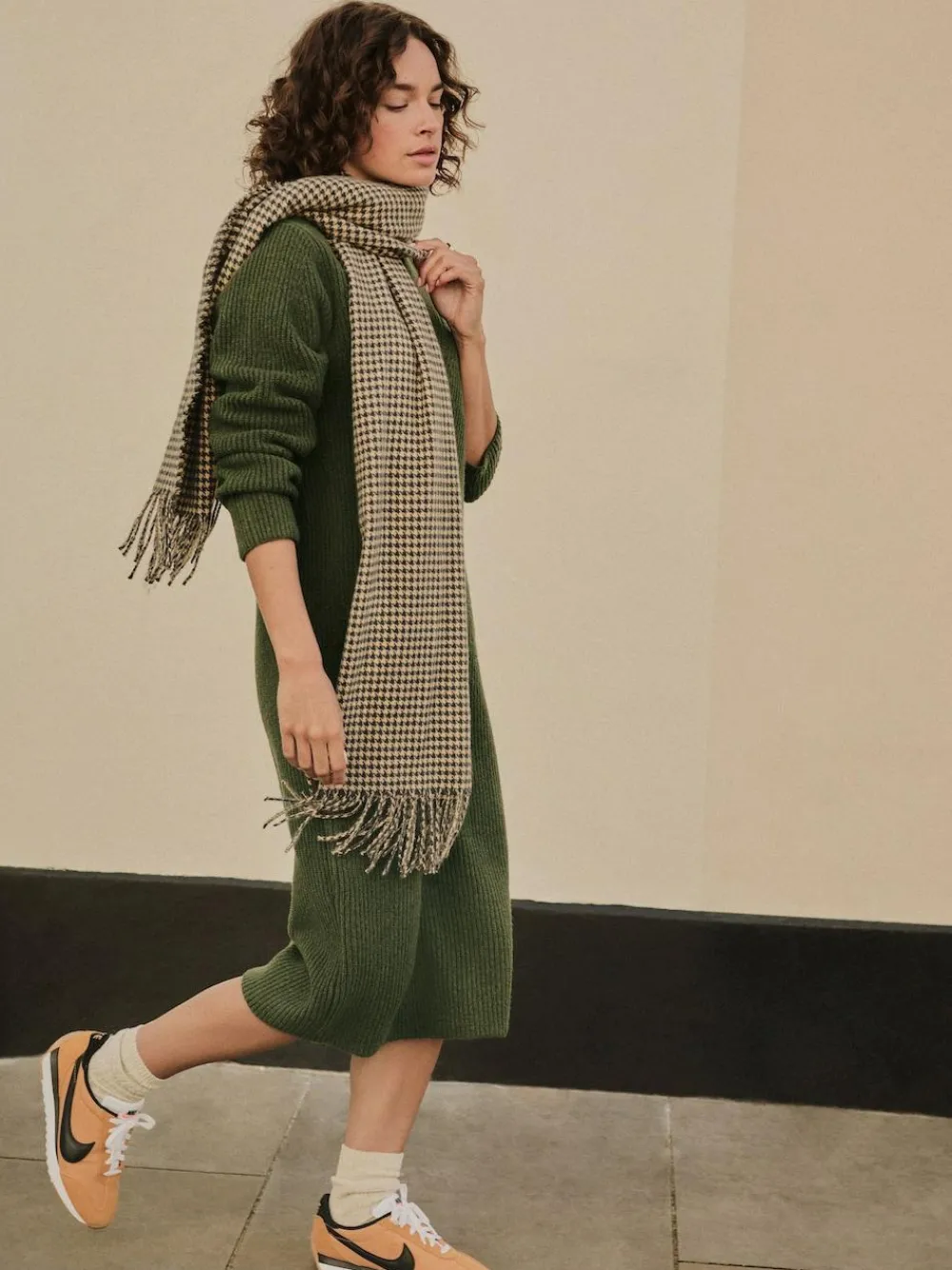 Next Super Soft V-Neck Midi Dress With Wool^Women Dresses|Midi Dresses