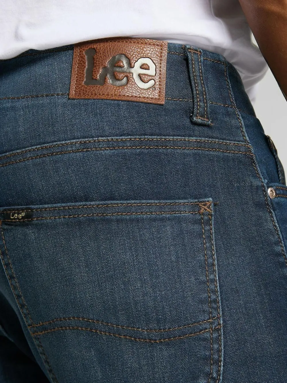 Lee Straight Fit Extreme Motion MVP Jeans^ Jeans|Jeans