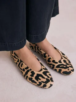 Online Next Leopard Extra Wide Fit Leather Round Toe Ballerinas