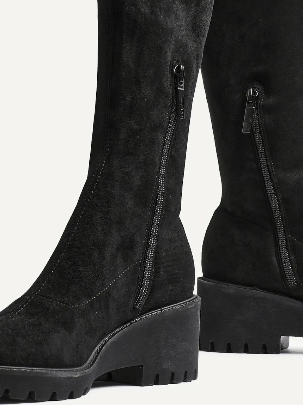 New Linzi Kortina Brown Suede High Leg Boots With Wedged Heel Black