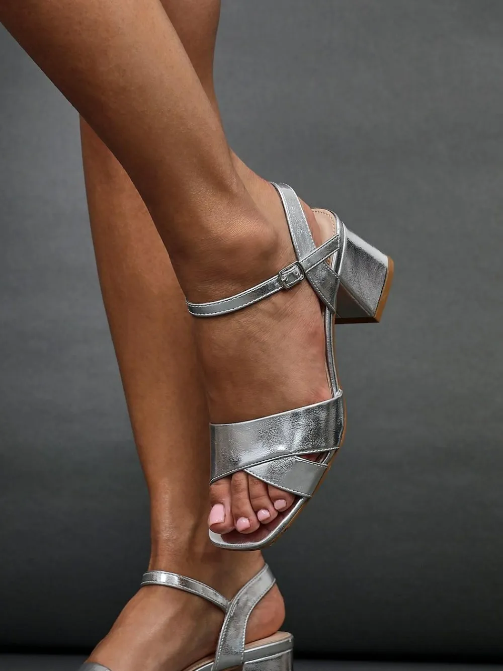Linzi Vivian Wide Fit Heeled Sandals With Crossover Front Strap^Women Wide Fit & Extra Wide Fit|Heels
