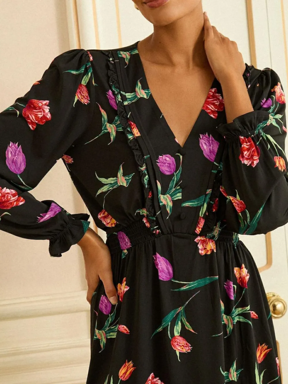 Love & Roses V-Neck Mini Dress^Women Dresses|Occasion Dresses
