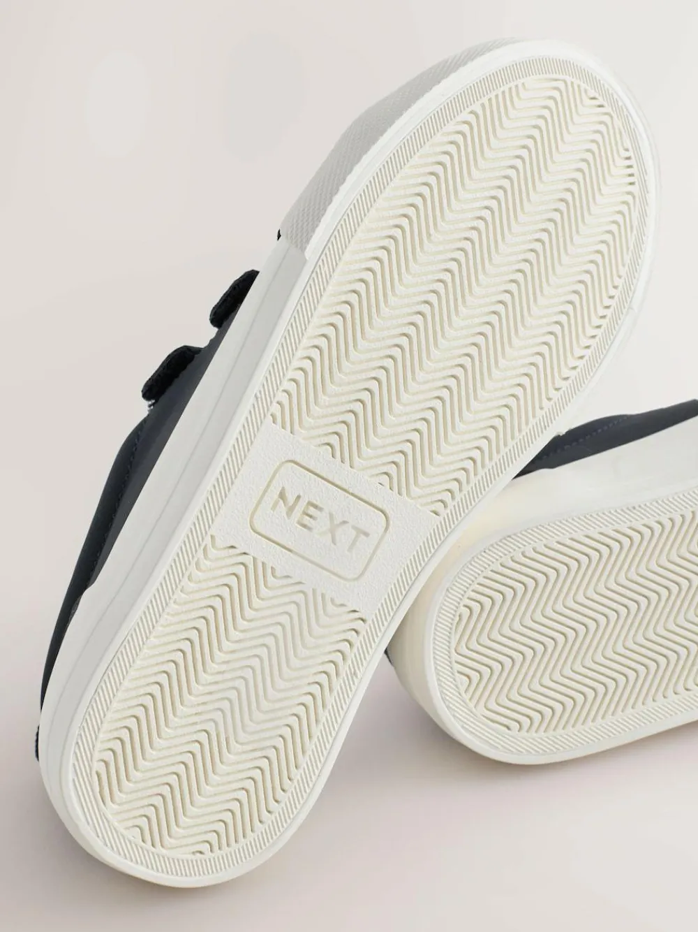Next Standard Fit (F) Touch Fastening Smart Casual Trainers^BOY Sneakers|Sneakers