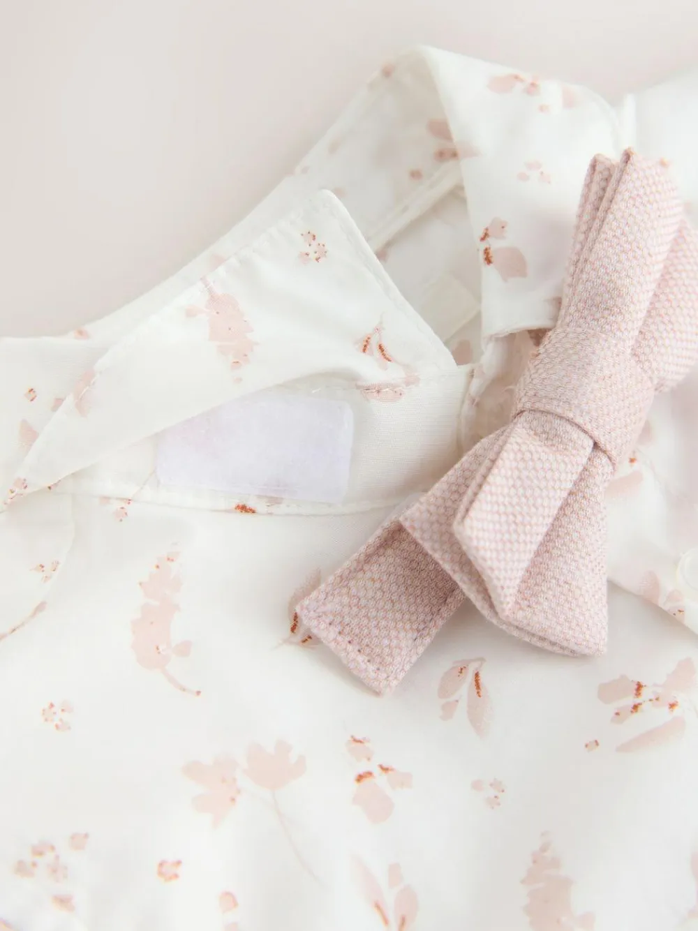 Next Pink Waistcoat, Shirt, Shorts & Tie Set (3mths-9yrs)^BOY Sets & Outfits|Sweatshirts & Hoodies