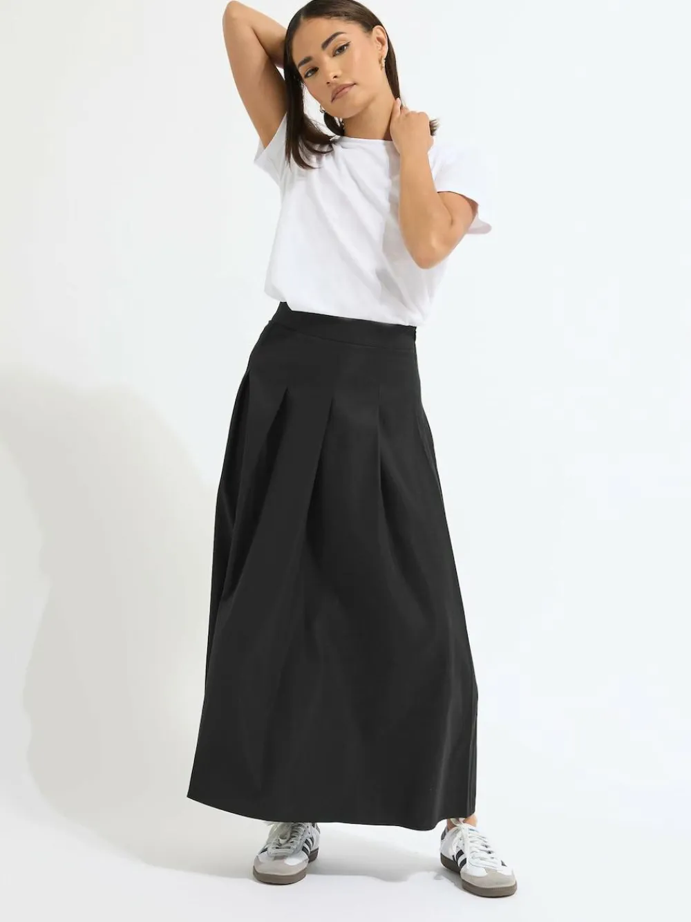 Clearance PixieGirl Petite Black Pleated Full Midaxi Skirt