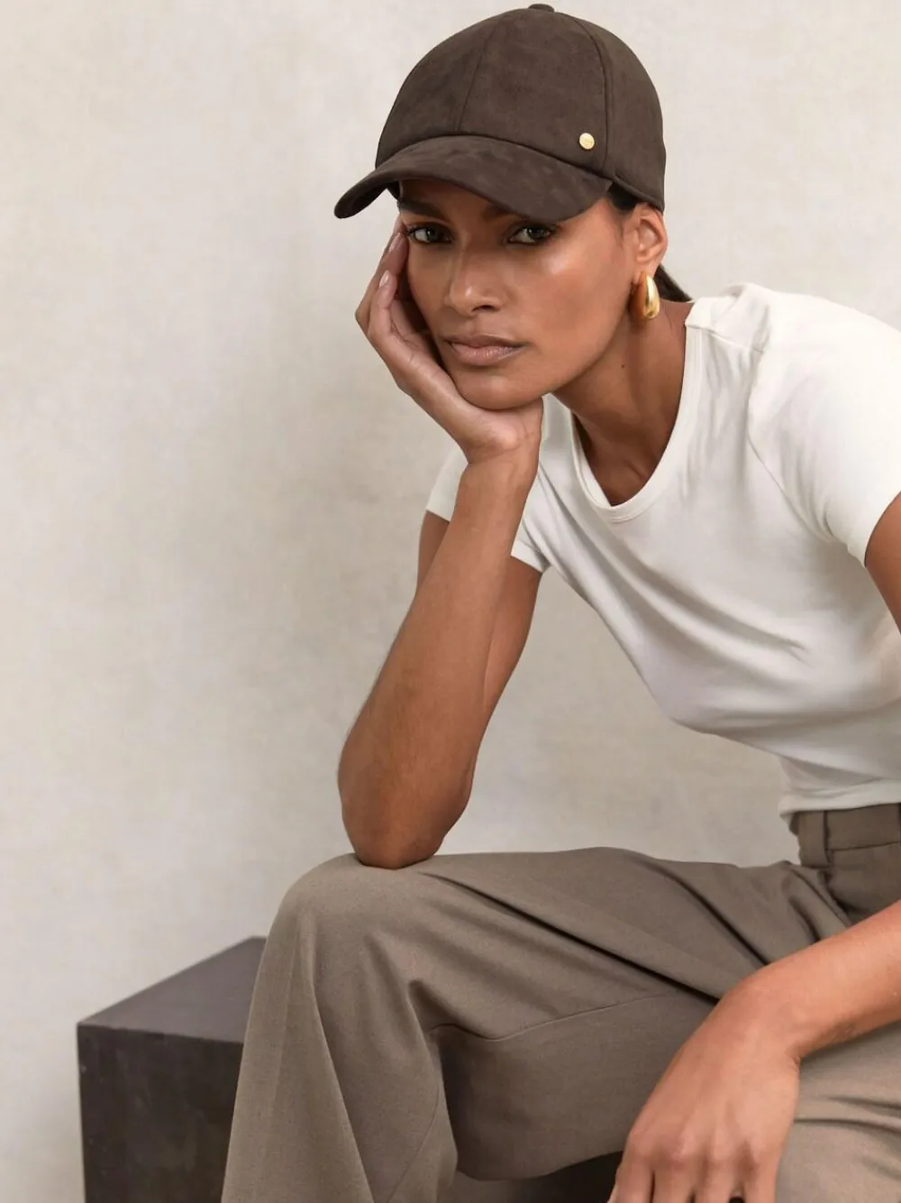 Outlet Reiss Chocolate Nicky Faux Suede Baseball-Style Cap