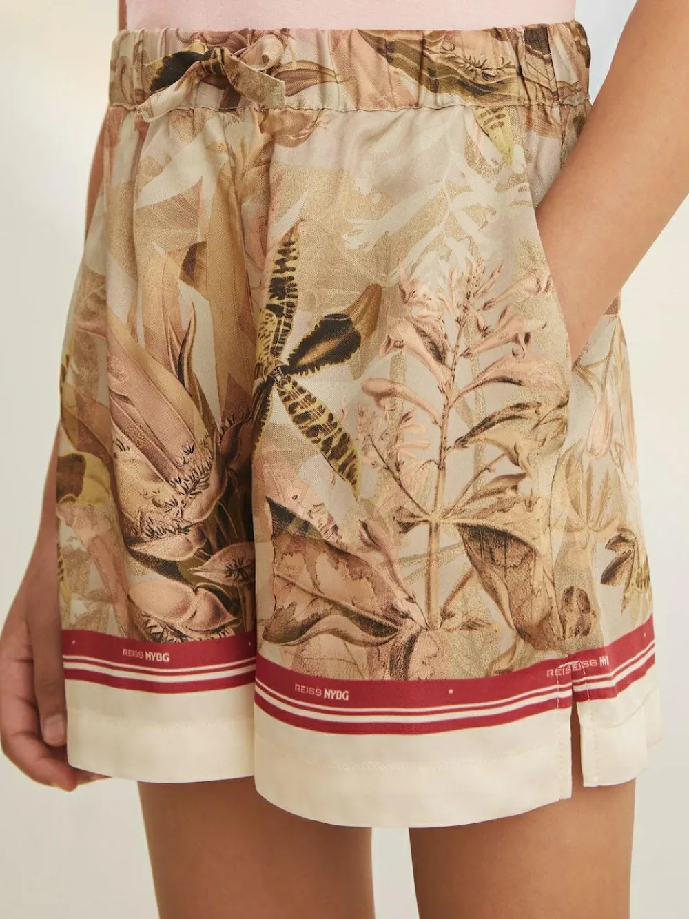 Reiss Khaki Sammie 4-9 yrs | NYBG Satin Floral-Print Shorts^ Shorts