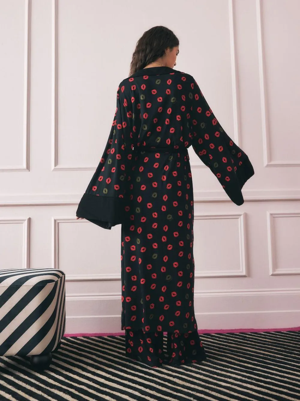 Best Rockett St George Black/Red Lips Jersey Robe