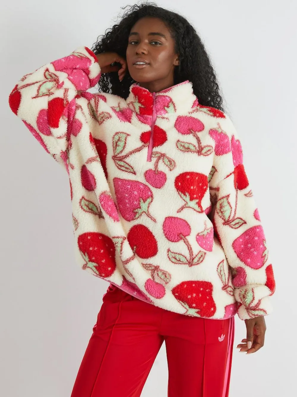 Online Skinnydip White Cherry and Strawberry Longline Fleece