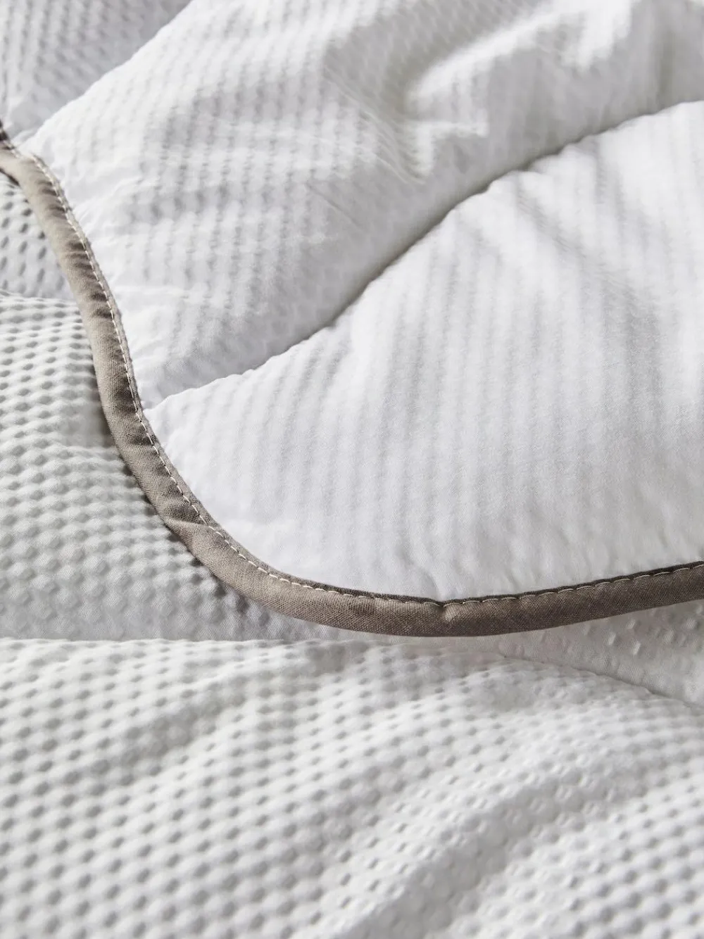 Sale Next Sleep In Silk 4.5 Tog Duvet