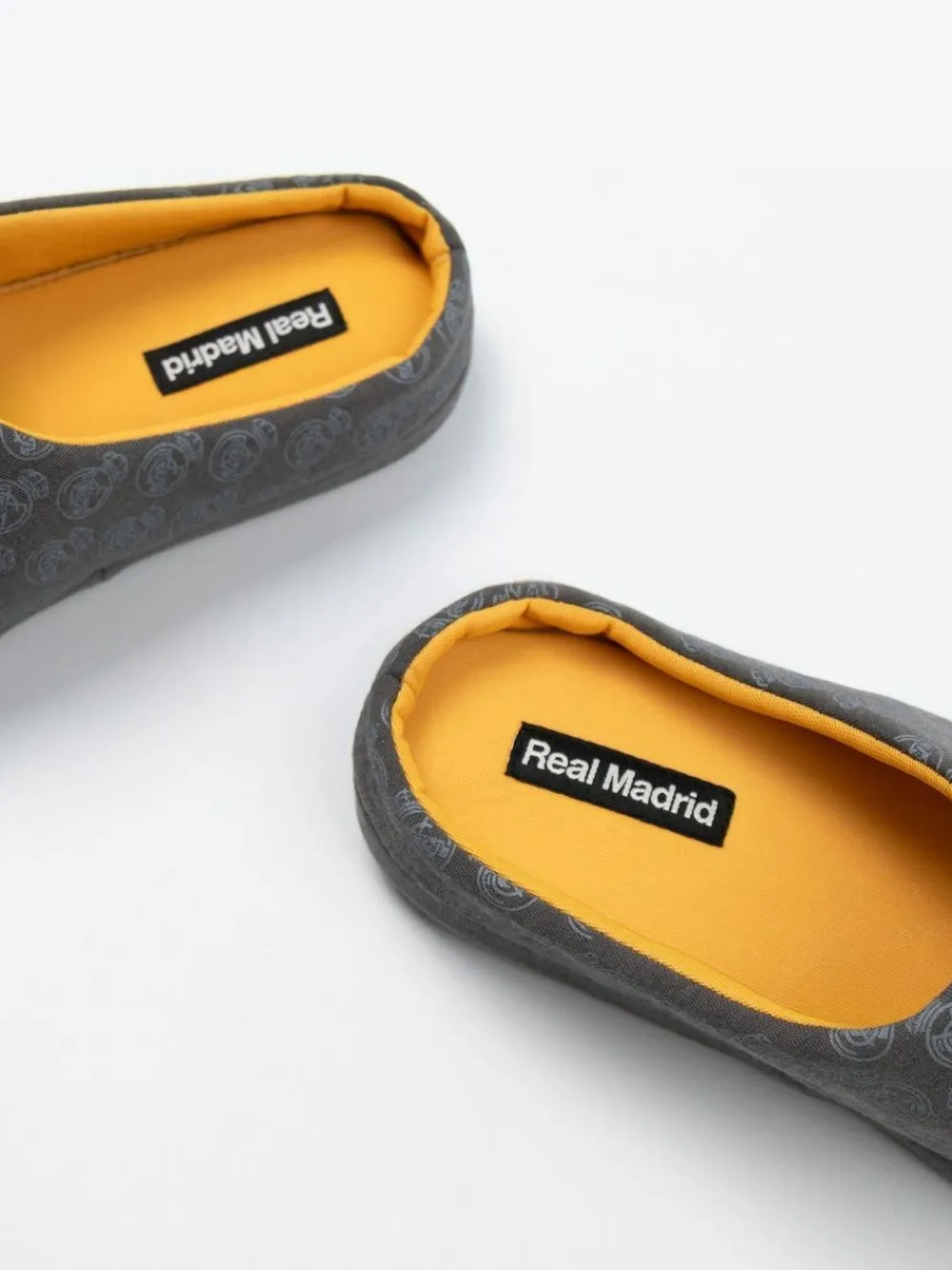 Vanilla Underground Black Real Madrid Logo Slippers^ Slippers|Slippers