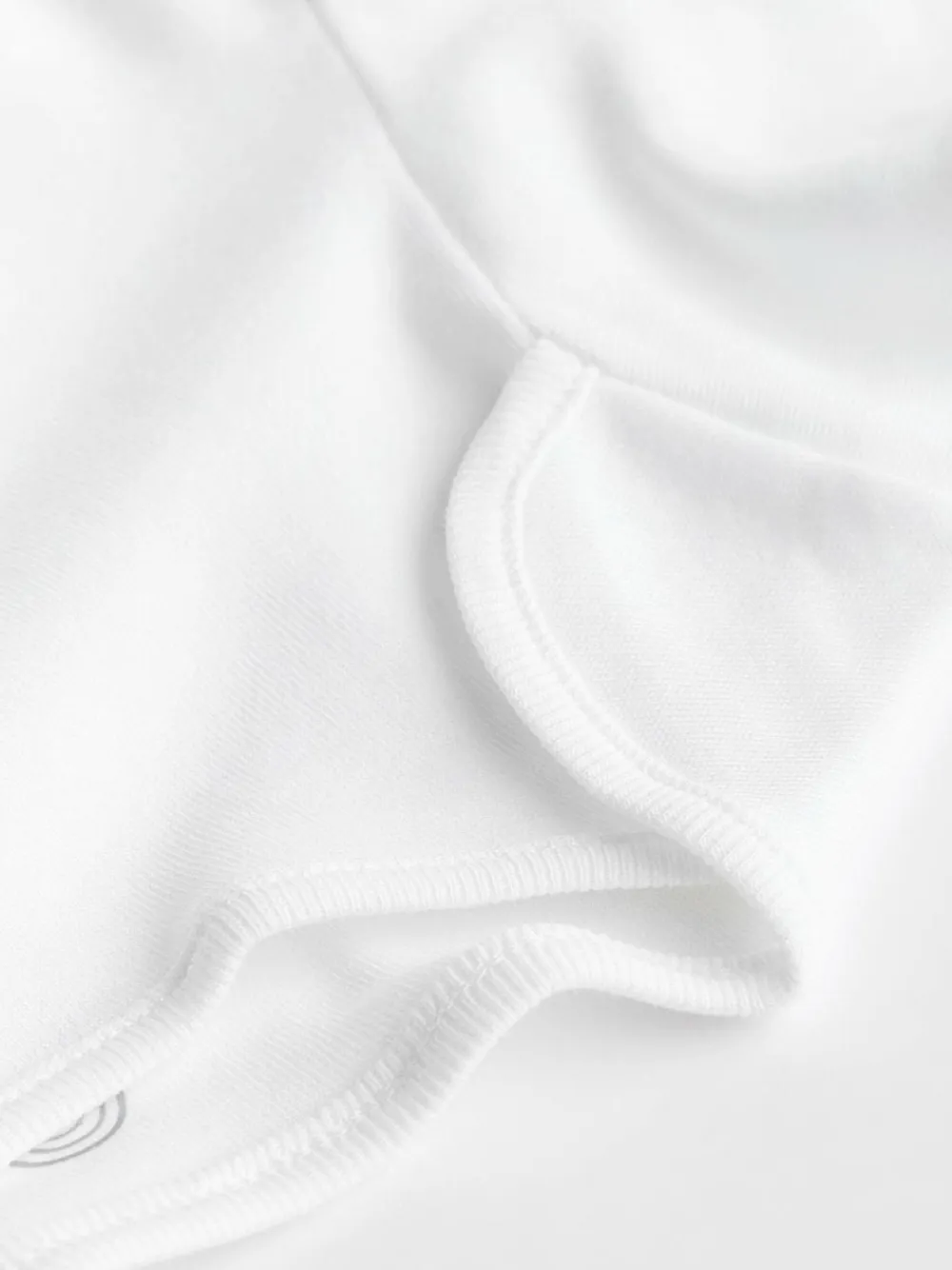 Hot Next White 5 Pack Essential Baby Long Sleeve Bodysuits