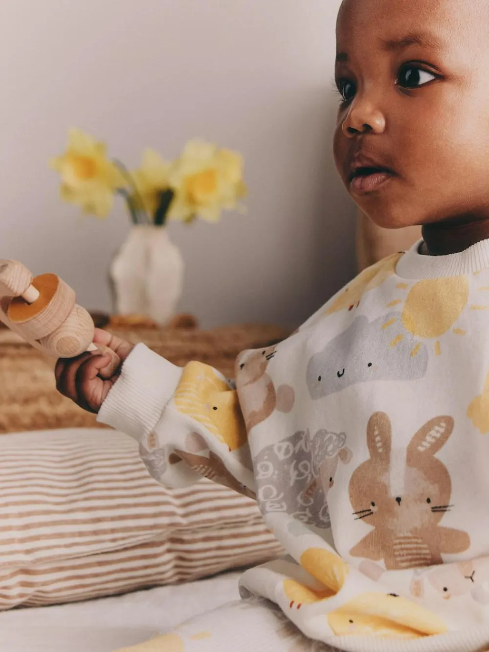 Hot Next White Bunny Character Print Easter Sweat and Leggings Baby Set (0mths-2yrs)
